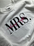 Custom Sweatshirt, Embroidered Sweatshirt, Personalized Gift for Her, Mom, Wife, Personalized Gift, white sweatshirt, Mrs, gift mode, sister