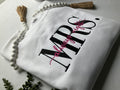 Custom Sweatshirt, Embroidered Sweatshirt, Personalized Gift for Her, Mom, Wife, Personalized Gift, white sweatshirt, Mrs, gift mode, sister